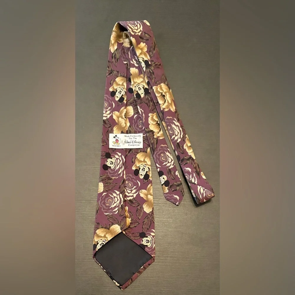 Walt Disney Hidden Mickey Mouse Floral Tie Silk Vintage Men’s.